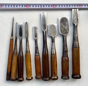 Werkgereedschap (9) beschikbaar voor biedingen