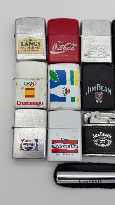 Varios - Lot of 20 Vintage Lighters – Alcohol & Beverage, Verzamelen, Rookartikelen, Aanstekers en Luciferdoosjes