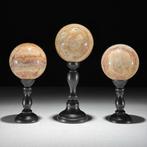 GRATIS PRIJS - Prachtige set van 3 Haagse Agaten Bol op op