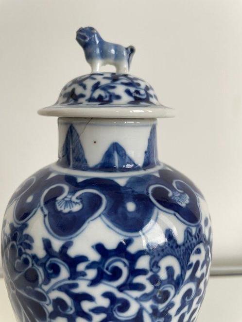 dekselvaas - Porselein - China - Qing Dynastie (1644-1911) -, Antiek en Kunst, Antiek | Overige Antiek