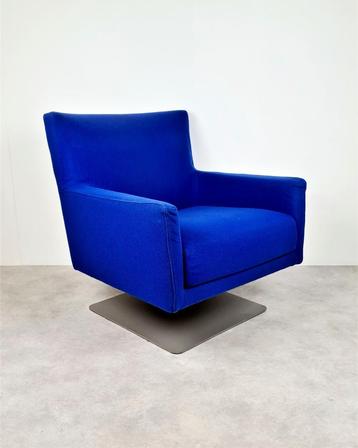 Montis Impala draaibare fauteuil kleur blauw 2 stuks beschikbaar voor biedingen