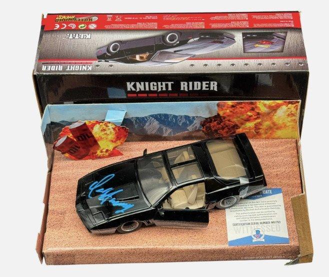 Knight Rider - 1:24 Scale Model Car - Signed by David, Verzamelen, Film en Tv
