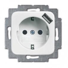 Busch-Jaeger wandcontactdoos met USB-Lader alpinwit, Doe-het-zelf en Verbouw, Elektra en Kabels, Stopcontact, Nieuw
