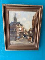 C. Dijkman (1879-1954) - Stadsgezicht met figuren, Antiek en Kunst