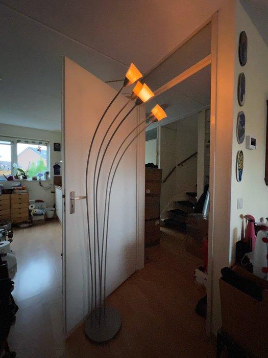 Deja-vu - Rob Nollet - Staande lamp - sprietlamp - metaal, Antiek en Kunst, Antiek | Lampen