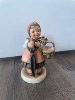 Goebel - M.I. Hummel - Beeldje, Zum Festtag On Holiday -, Antiek en Kunst
