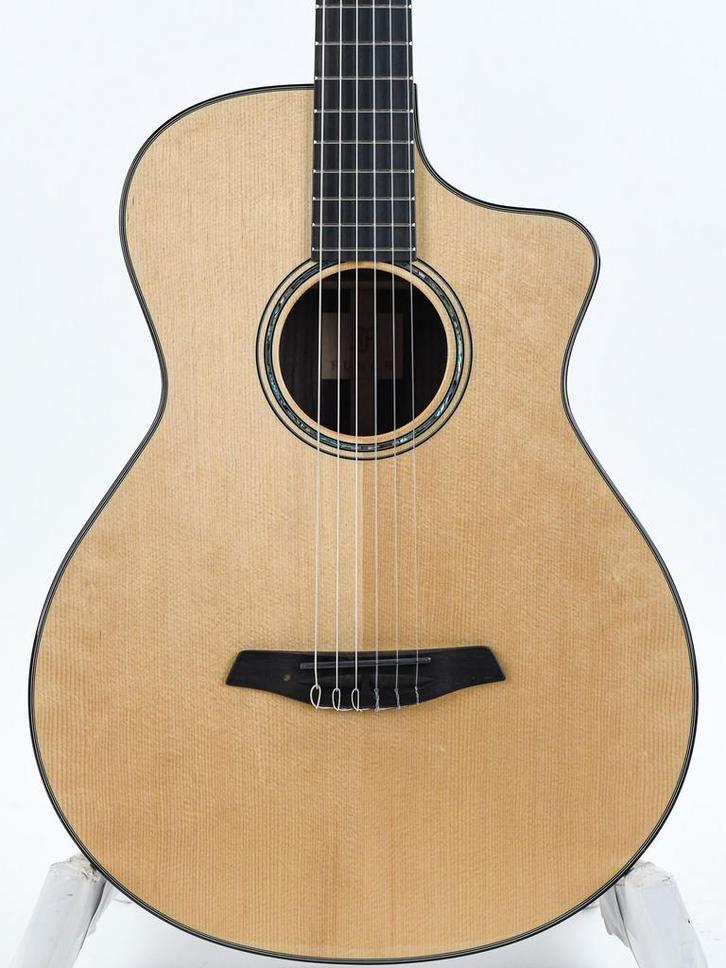 Furch GNC4 SR Grand Nylon (Klassieke Instrumenten), Muziek en Instrumenten, Snaarinstrumenten | Gitaren | Akoestisch, Klassieke of Spaanse gitaar