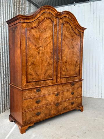 kruisvoetkabinet, wortelnoten, palissander schrijf kabinet beschikbaar voor biedingen