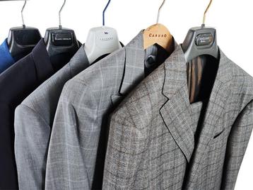 Luxe Herenpakken – Etro,Corneliani,Stile Latino,Cordone,etc. beschikbaar voor biedingen