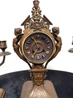 Klokkenstel Godinnen met Satyr met Cartouche wijzerplaat +, Antiek en Kunst