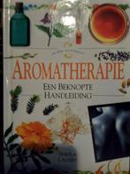 Aromatherapie, een beknopte handleiding 9789903204036, Boeken, Overige Boeken, Gelezen, Verzenden