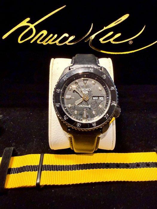 Seiko - Bruce Lee Limited Edition - 4R36-03G0 - Heren -, Sieraden, Tassen en Uiterlijk, Horloges | Antiek