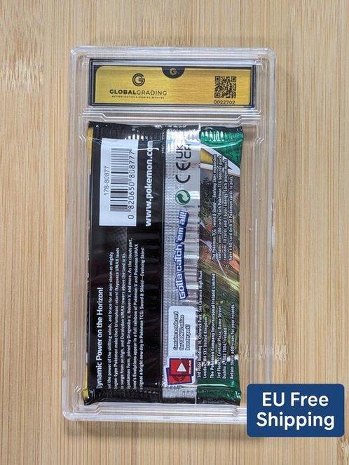 Pokémon - 1 Booster pack - GRADE 10 - Evolving Skies, Hobby en Vrije tijd, Verzamelkaartspellen | Pokémon