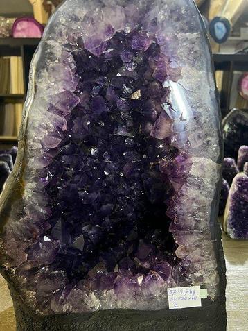 amethist Geode - Breedte: 28 cm- 20.5 kg - (1) beschikbaar voor biedingen