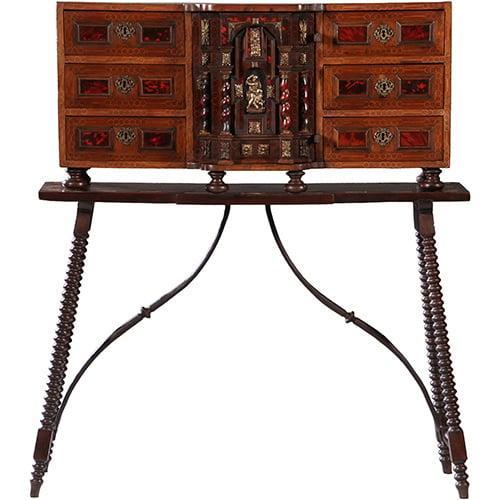 Vargeno  tafelkast  rariteitenkabinet  ca 1700 en later No9, Antiek en Kunst, Antiek | Meubels | Tafels, Ophalen of Verzenden