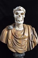 sculptuur, Busto di Vanitas - 75 cm - Marmer