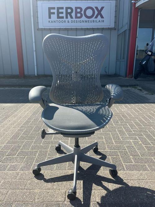 Opgeknapte Herman Miller Mirra Stoelen, Aanbieding, Huis en Inrichting, Bureaustoelen, Bureaustoel, Grijs, Zo goed als nieuw, Ergonomisch