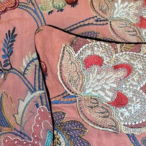 Osborne and Little - New Collection 2025 - Nieuwe set van, Antiek en Kunst, Antiek | Kleden en Textiel