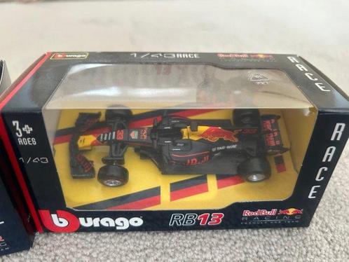 Bburago 1:43 - Model raceauto (2) - Red Bull Racing TAG, Hobby en Vrije tijd, Modelauto's | 1:5 tot 1:12