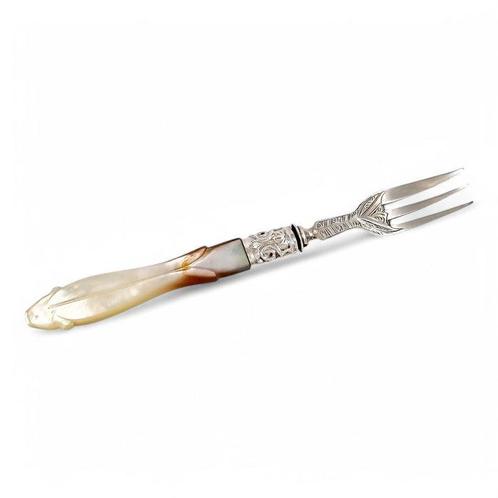 Victorian sterling silver pickle / olive / lemon fork with, Antiek en Kunst, Antiek | Goud en Zilver