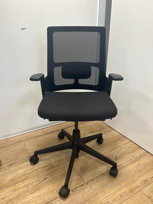 Refurbished Ahrend Bureaustoel -  Model: Ahrend 2020 Verta, Huis en Inrichting, Bureaustoelen, Bureaustoel, Zwart, Zo goed als nieuw