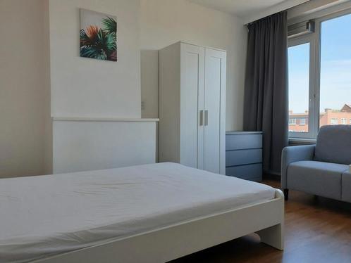 Eigen Kamer aan Dorpsweg, Rotterdam, Huizen en Kamers, Kamers te huur, 50 m² of meer, Rotterdam