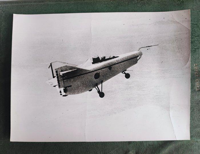 Publifoto / Keystone - Aereo M2-F1 senza ali (test Nasa), Antiek en Kunst, Kunst | Designobjecten