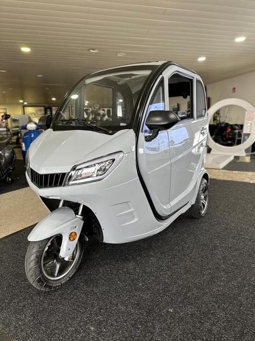 Scootmobiel RIJBEWIJS VRIJ! 3 WIELER 2025, Diversen, Brommobielen en Scootmobielen, 46 km of meer, 16 km/u of meer, Nieuw, Overige merken