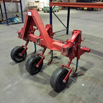 Schoffelmachine, Steketee, Rood beschikbaar voor biedingen