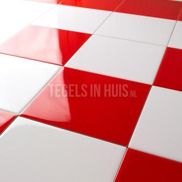 Wandtegels rojo glans rood 15x15 wandtegel tegeloutlet beschikbaar voor biedingen