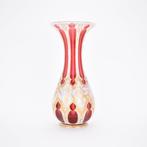Vaas - Glas - Bohemian overlay glass, Antiek en Kunst, Antiek | Glas en Kristal