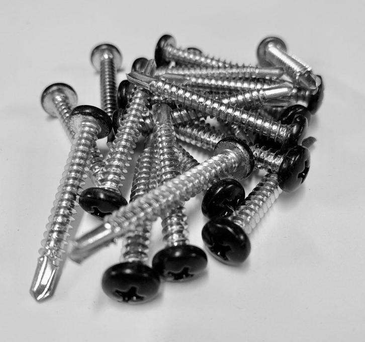 Zelfborende schroef 4,8 x 38 met zwarte kop - Voliere, Dieren en Toebehoren, Vogels | Hokken en Kooien, Nieuw, Verzenden