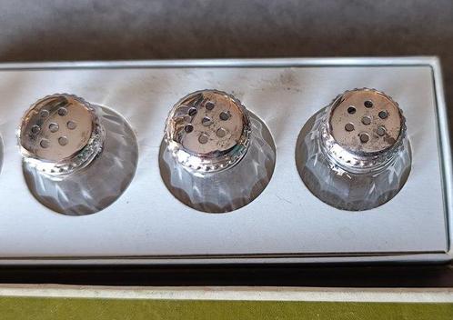 Christofle - Zoutvat (4) - .950 zilver, Antiek en Kunst, Antiek | Meubels | Tafels