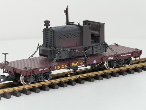 LGB 43690 Flachwagen Union Pacific mit Arbeitslok, Metall..., Hobby en Vrije tijd, Modeltreinen | Overige schalen, Overige typen