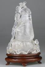 Chinese gesculpteerde vaas - deksel - voetstuk van rozenhout