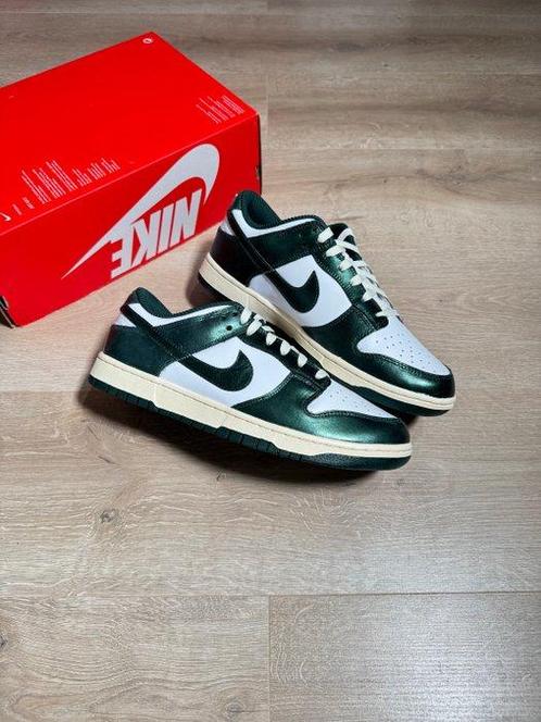 Nike - Sneakers - Maat: EU 43 - Nieuw met tags, Kleding | Heren, Schoenen