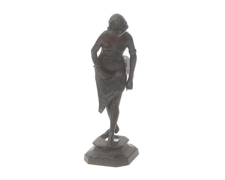 Een bronzen beeld van een staande vrouw, 20e eeuw, Antiek en Kunst, Kunst | Beelden en Houtsnijwerken