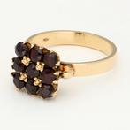 Ring - 18 karaat Geel goud - 0.63ct. tw. Granaat, Nieuw