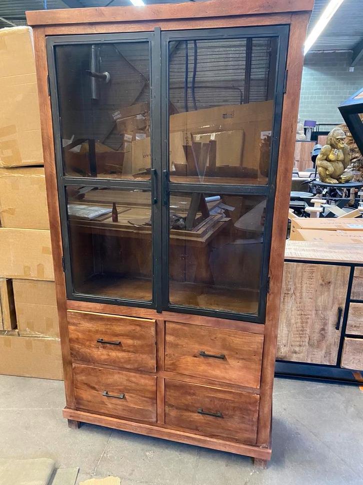 Vitrine, mangohout (nieuw, outlet), Huis en Inrichting, Kasten | Vitrinekasten, Nieuw, Overige houtsoorten, Glas, Metaal