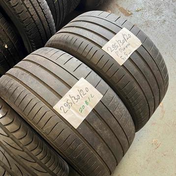 2 x Pirelli PZero 285-30-20 Zomerbanden 5,5mm beschikbaar voor biedingen