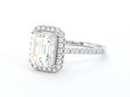 Veiling - Entourage ring emerald Moissaniet 3.00 carat, Nieuw