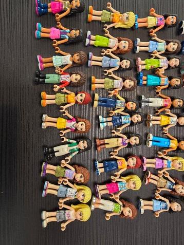 Lego Onderdelen - 50 Friends poppetjes beschikbaar voor biedingen
