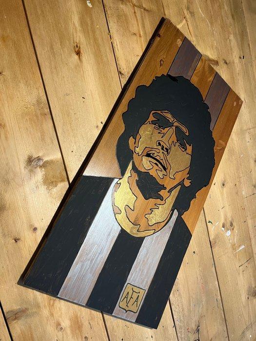 hou2use - duurzame kunst op afvalhout - Diego Maradona -, Verzamelen, Overige Verzamelen