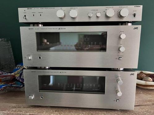 JVC - M-7070 Solid state dual mono block eindversterker, Audio, Tv en Foto, Radio's