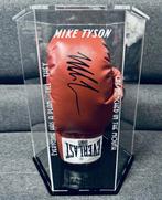 Mike Tyson - gesigneerde bokshandschoen, Nieuw