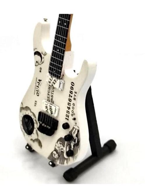 Miniatuur ESP Ouija gitaar met gratis standaard, Verzamelen, Muziek, Artiesten en Beroemdheden, Pop, Beeldje of Miniatuur, Nieuw
