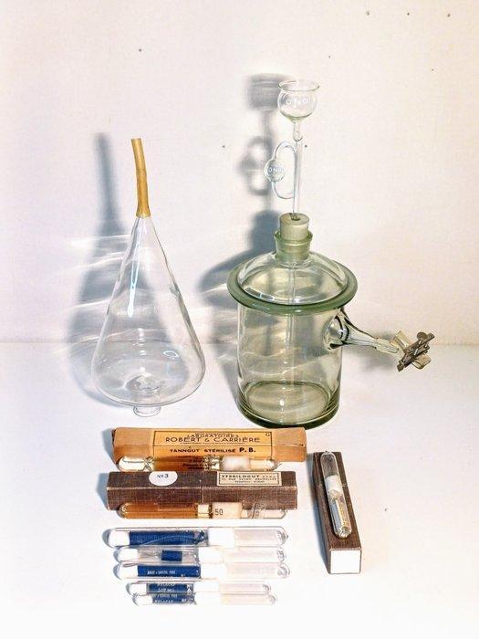 Industriële apparatuur - België - laboratorium materiaal, Antiek en Kunst, Antiek | Wandborden en Tegels