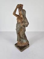 Beeld, Dame met kruik op schouders - 27 cm - Keramiek, Antiek en Kunst, Antiek | Keramiek en Aardewerk