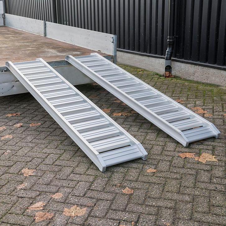 Oprijplaat / rijplaat aluminium SET 1800KG 2.47mtr, Auto diversen, Aanhangwagen-onderdelen, Nieuw, Verzenden