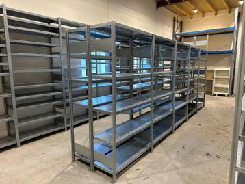 Veiling: Stellingen 30m beschikbaar voor biedingen
